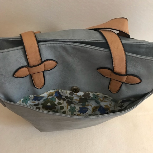 YOKI GREY TOTE WITH FLORAL LINING & SIDE POCKET😍 - Picture 3 of 8